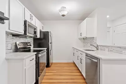 75 Walnut St #302, Peabody, MA 01960 - Photo 7