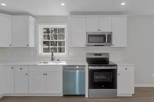 65 Euclid Ave, Springfield, MA 01108 - Photo 5
