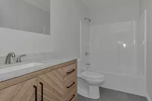 65 Euclid Ave, Springfield, MA 01108 - Photo 9