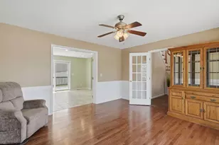 7 Riverside St, Danvers, MA 01923 - Photo 13