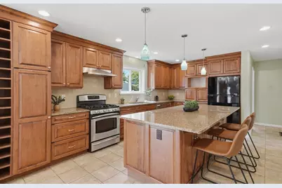 7 Riverside Street, Danvers, MA 01923 - Photo 5