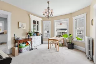 7 Yale St, Medford, MA 02155 - Photo 9