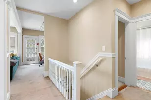 7 Yale St, Medford, MA 02155 - Photo 5
