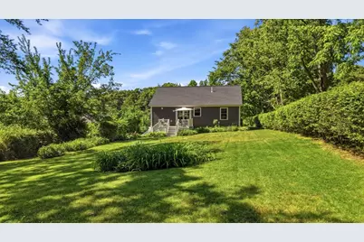 12 Cliff St, Worcester, MA 01607 - Photo 5