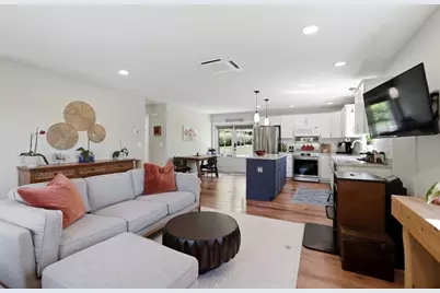 12 Cliff St, Worcester, MA 01607 - Photo 11