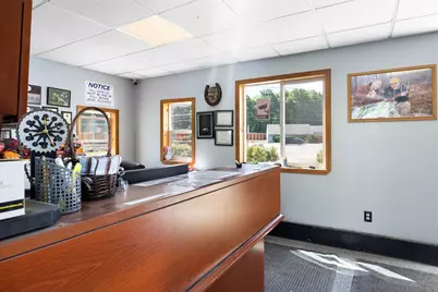 233 Wilbraham Street, Palmer, MA 01069 - Photo 11