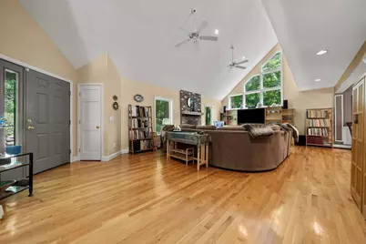 2 Off King Way, Groveland, MA 01834 - Photo 11