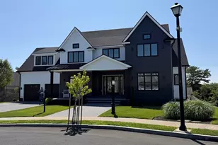 4 Oneil Wy, Saugus, MA 01906 - Photo 1