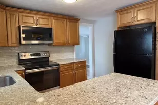 7 Puritan Rd, Danvers, MA 01923 - Photo 3