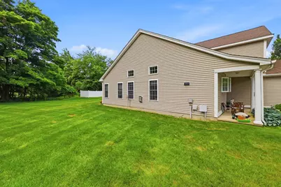 85 N. Main St #16, Belchertown, MA 01007 - Photo 21