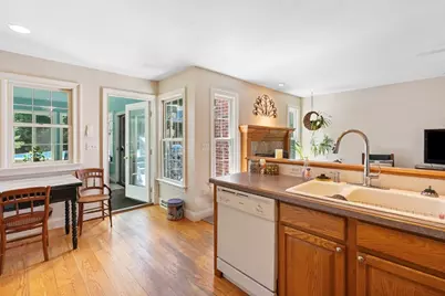 55 Pequot Road, Southampton, MA 01073 - Photo 9
