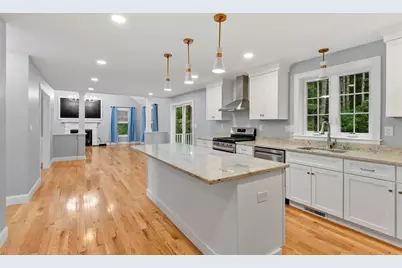 23 Bacon St, Pepperell, MA 01463 - Photo 5