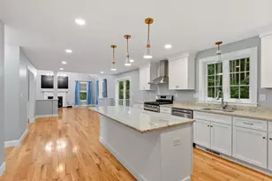 23 Bacon St, Pepperell, MA 01463 - Photo 5