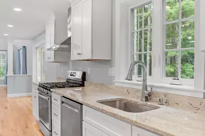 23 Bacon St, Pepperell, MA 01463 - Photo 7