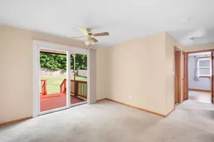 32 Arapahoe Rd, Bellingham, MA 02019 - Photo 11