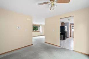 32 Arapahoe Rd, Bellingham, MA 02019 - Photo 7