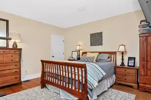 10 Austin St, Boston, MA 02129 - Photo 11