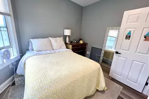 242 W 3rd St, Boston, MA 02127 - Photo 15