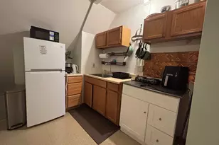 108 Brown Ave, Holyoke, MA 01040 - Photo 7