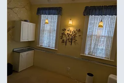 23 Fruit St, Worcester, MA 01609 - Photo 11