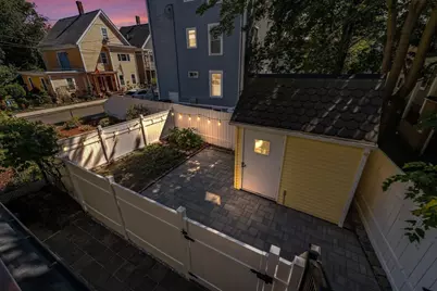 29 Hanson St, Somerville, MA 02143 - Photo 19