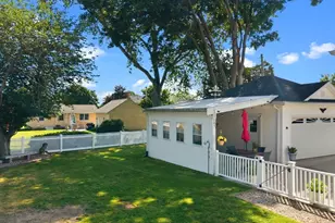 2422 Acushnet Ave, New Bedford, MA 02745 - Photo 5