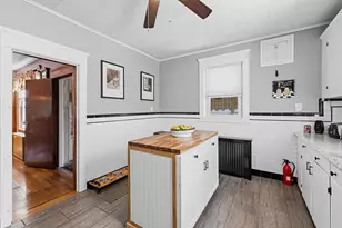 2422 Acushnet Ave, New Bedford, MA 02745 - Photo 11