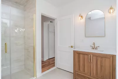 19 Stoneleigh Rd, Watertown, MA 02472 - Photo 15