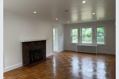 19 Stoneleigh Rd, Watertown, MA 02472 - Photo 9