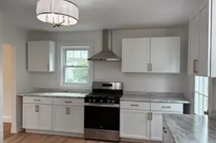 19 Stoneleigh Rd, Watertown, MA 02472 - Photo 11