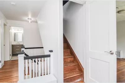 19 Stoneleigh Rd, Watertown, MA 02472 - Photo 27