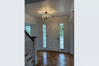 19 Stoneleigh Rd, Watertown, MA 02472 - Photo 7