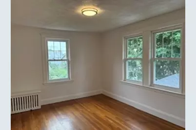 19 Stoneleigh Rd, Watertown, MA 02472 - Photo 21