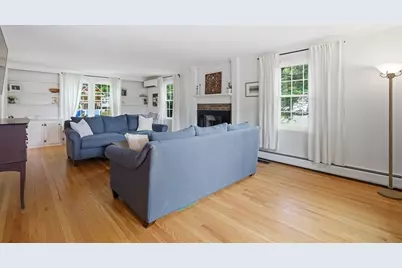 27 Eastwood Dr, Wilbraham, MA 01095 - Photo 7