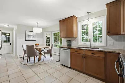 27 Eastwood Dr, Wilbraham, MA 01095 - Photo 15