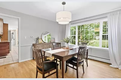 27 Eastwood Dr, Wilbraham, MA 01095 - Photo 11
