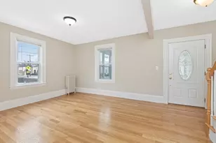119 River St, Newton, MA 02465 - Photo 3