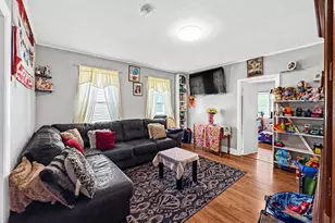 199 Franklin St, Fall River, MA 02720 - Photo 3