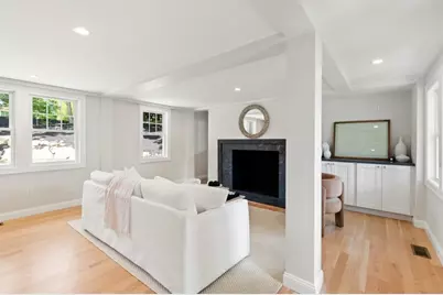 6 Longbow Rd, Lynnfield, MA 01940 - Photo 9