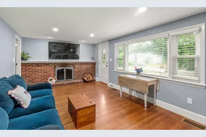29 Silver Birch Ave, Plymouth, MA 02360 - Photo 3