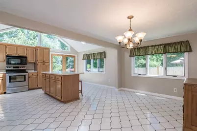 1466 Page Blvd, Springfield, MA 01104 - Photo 9