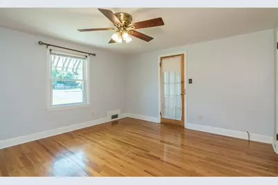 1466 Page Blvd, Springfield, MA 01104 - Photo 17