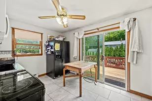 31 Harlan St, Ludlow, MA 01056 - Photo 35