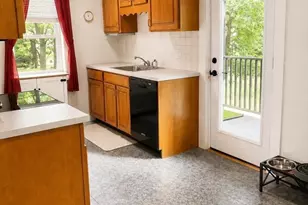 293 Woburn, Reading, MA 01867 - Photo 19