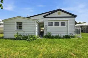 281 Chauncey Walker St, Belchertown, MA 01007 - Photo 23