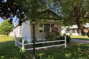 281 Chauncey Walker St, Belchertown, MA 01007 - Photo 1