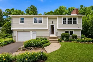 23 Phelps St, Easthampton, MA 01027 - Photo 1