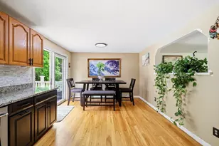 23 Phelps St, Easthampton, MA 01027 - Photo 11