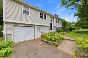 23 Phelps St, Easthampton, MA 01027 - Photo 5