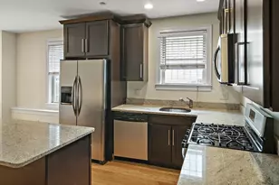 178 W Fourth St, Boston, MA 02127 - Photo 3